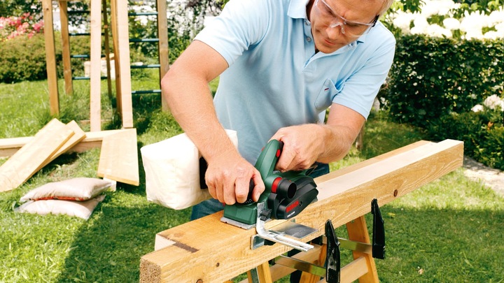 Actual product image Bosch Home & Garden UniversalCirc 12