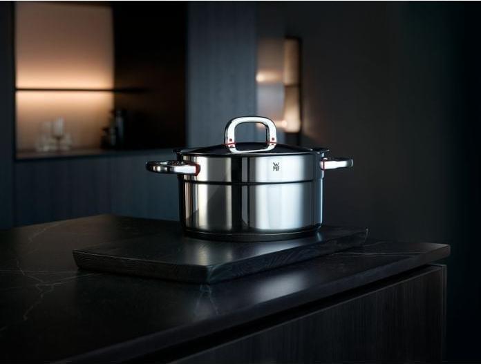 Image du produit WMF Fleischtopf PREMIUM ONE silberfarben (24 cm, Casserole, Acier inoxydable)