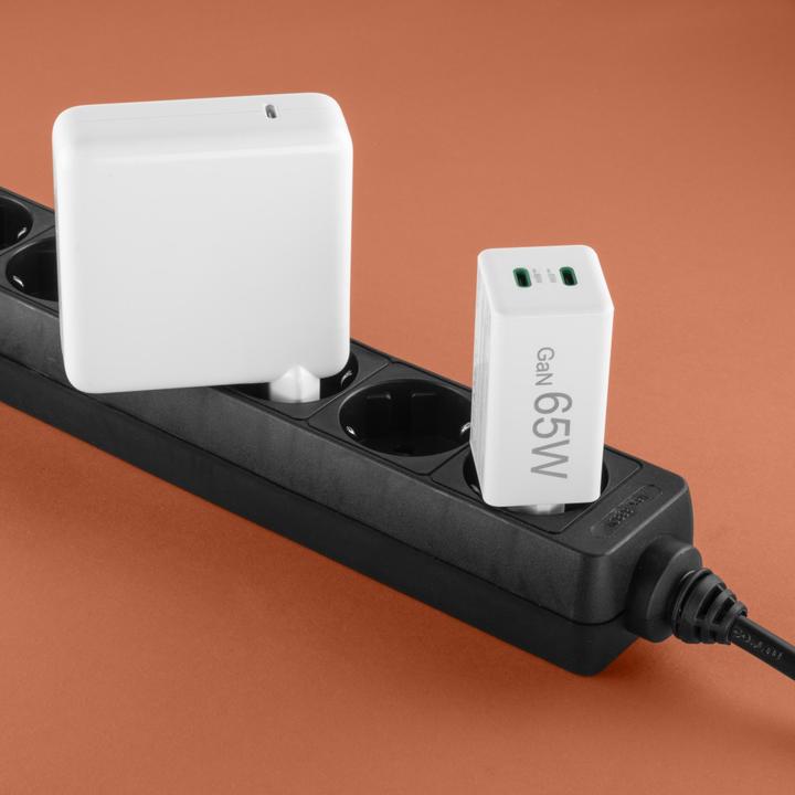 Produktbild Hama Schnellladegerät, GaN, 2x USB-C, PD/Qualcomm®, Mini-Ladegerät, 65 W, Weiss (65 W, 2 Ports)