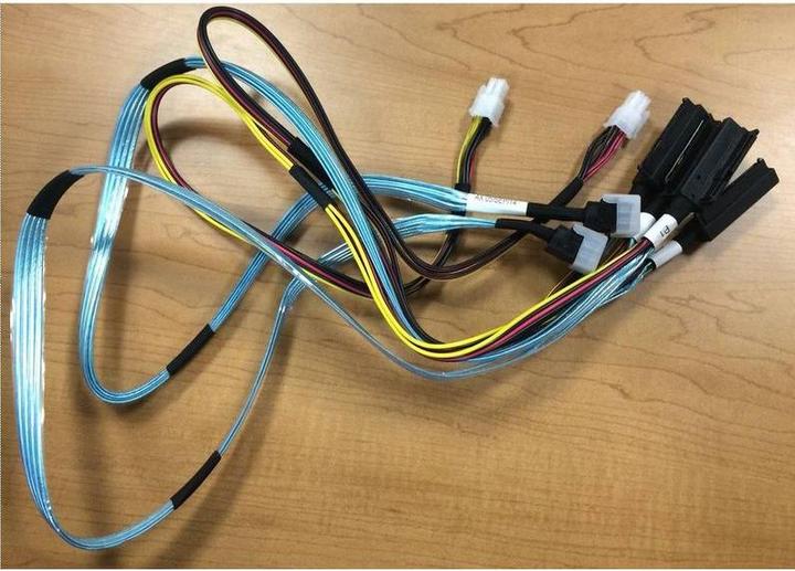 Actual product image Supermicro Cable CBL-SAST-0675 2x MiniSAS to 4x SAS 2 65cm (65 cm, Mini-SAS)