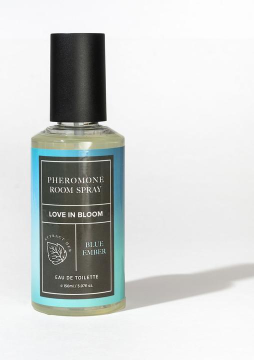 Produktbild Eye of Love Pheromone Room Spray Attract Her 150ml Blue Ember (150 ml)