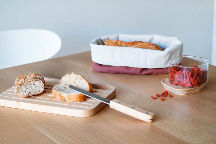 Actual product image Pebbly Bread cutting board & bread knife