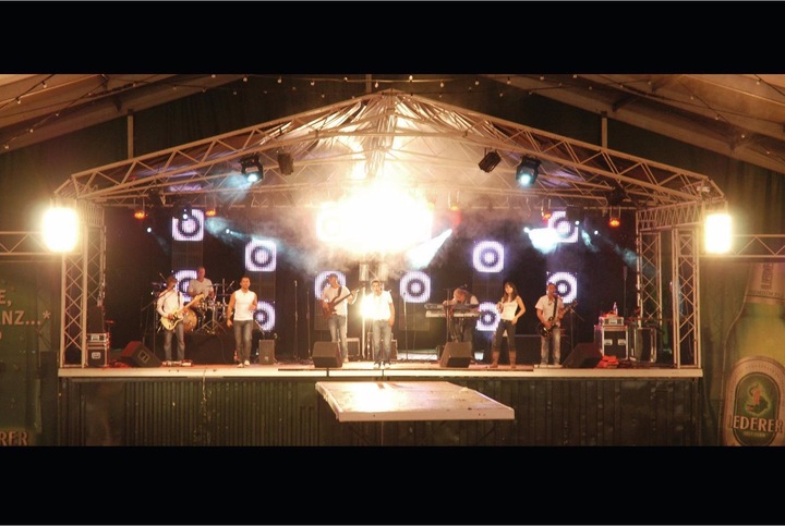 Produktbild Eurolite Theaterscheinwerfer Theatre Spot 300/500 Fresnel 500 W