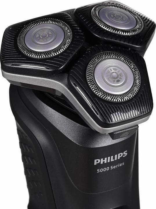 Actual product image Philips Shaver Series 5000 S5898/25 Wet & Dry electric shaver