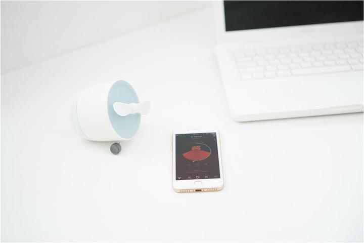 Actual product image NABO SOUND ONE White-Blue Wireless Audio Speaker with Mini Fan (1 pcs., 3 W)