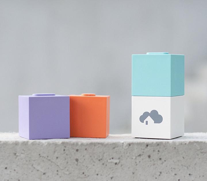 Actual product image homee ZigBee Cube