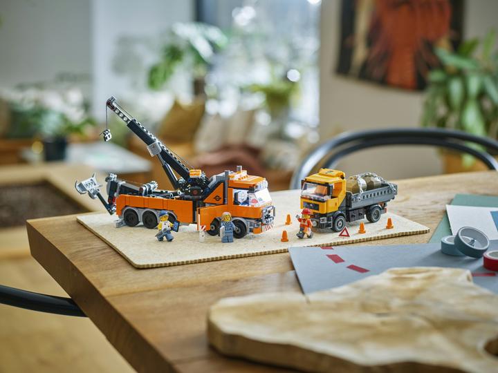 Produktbild LEGO Schwerlast-Abschleppwagen mit Kran (LEGO City)