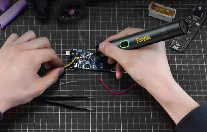 Image du produit Fanttik T1 Max Soldering Kit