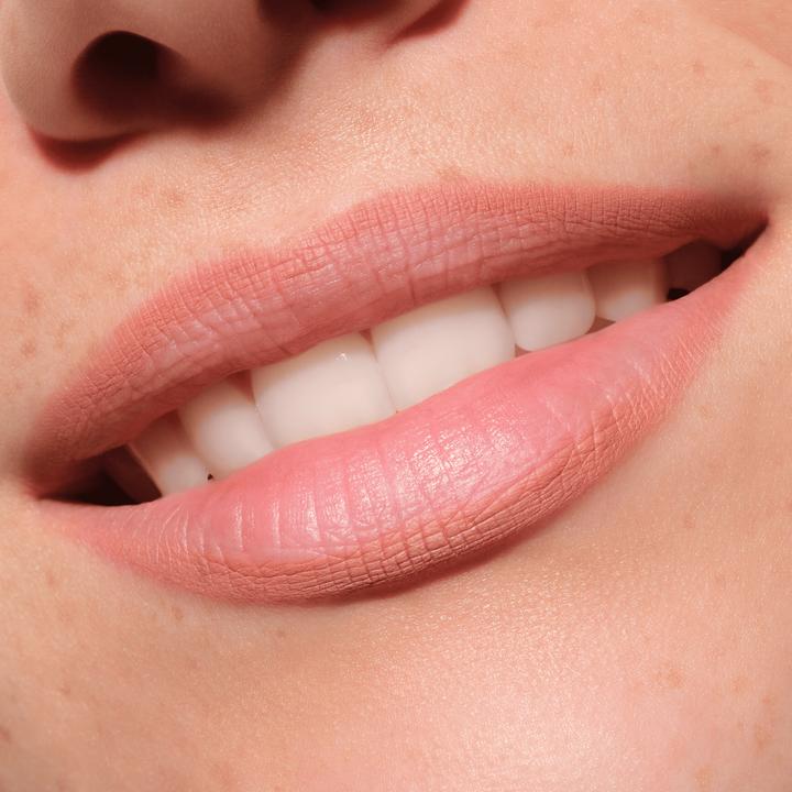 Actual product image Catrice Plumping (Understated Chic)