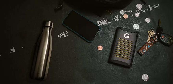 Productafbeelding SanDisk Professional ArmorLock (1 TB)