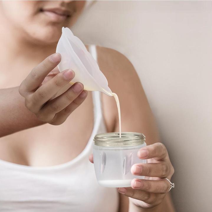 Actual product image Haakaa Petal Soft Silicone Milk Collector