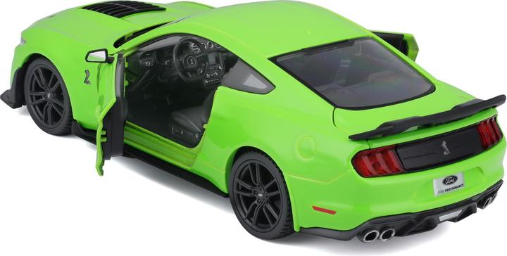 Actual product image Maisto Mustang Shelby GT500 2020 1/24 green