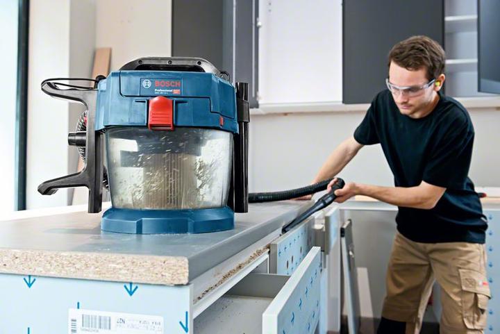 Actual product image Bosch Professional Gas 18v-10 L (Wet dry vacuum cleaner)