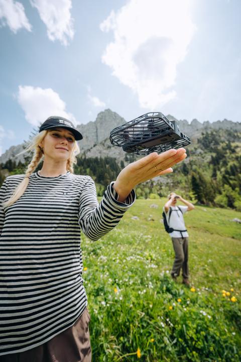 Actual product image HoverAir X1 Pro (16 min, 191.50 g, 12 Mpx)