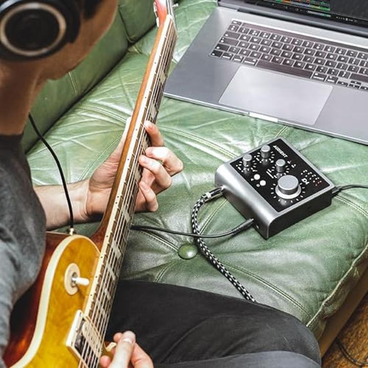 Actual product image Audient iD4 MKII (USB)