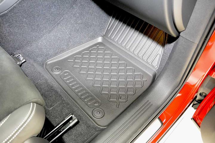 Actual product image Aristar All-weather floor mats for Volvo XC40 from 2018 to today (1 set of 4 floor mats)