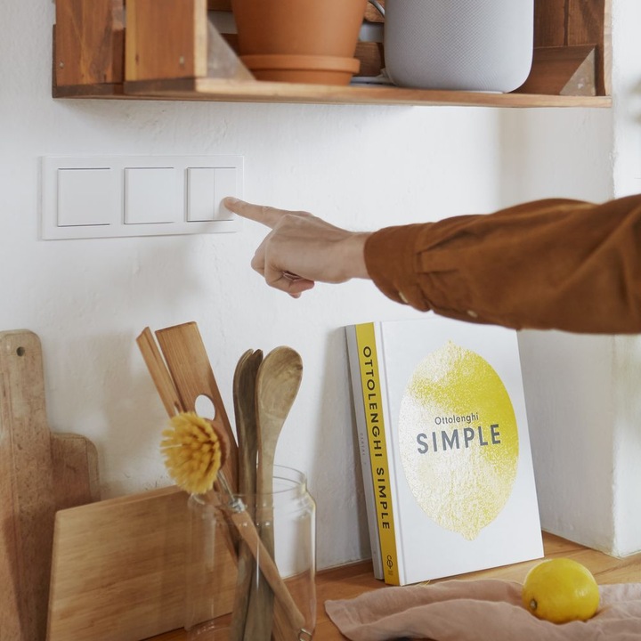 Actual product image Senic Smart Switch