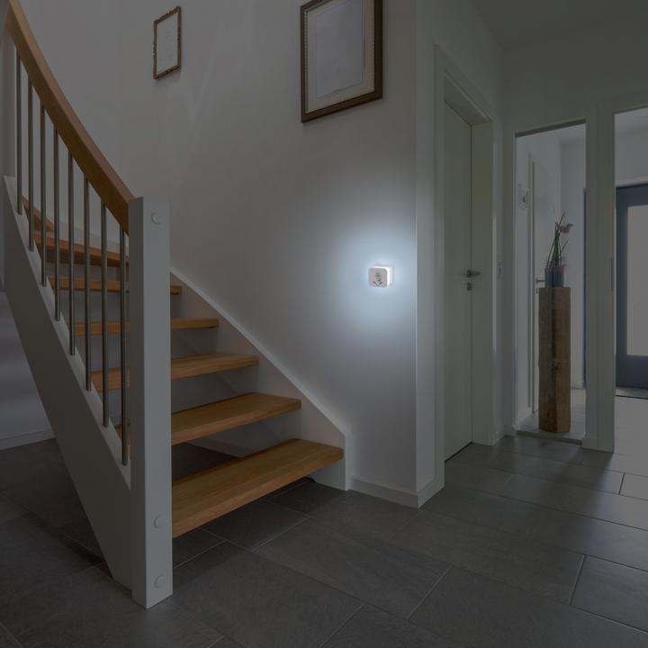 Immagine prodotto Hama 00223498 Luce notturna a LED con rilevatore di movimento LED bianco luce diurna