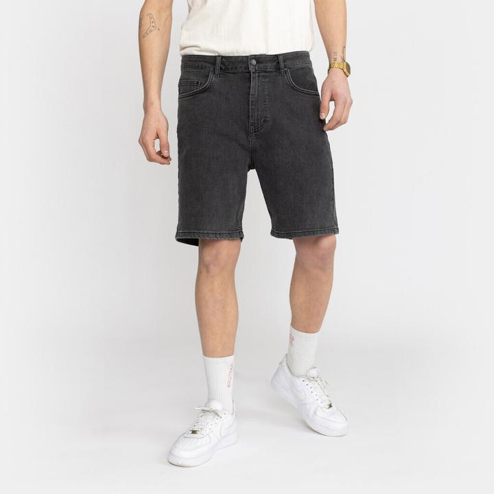 Actual product image Revolution Short loose (32)