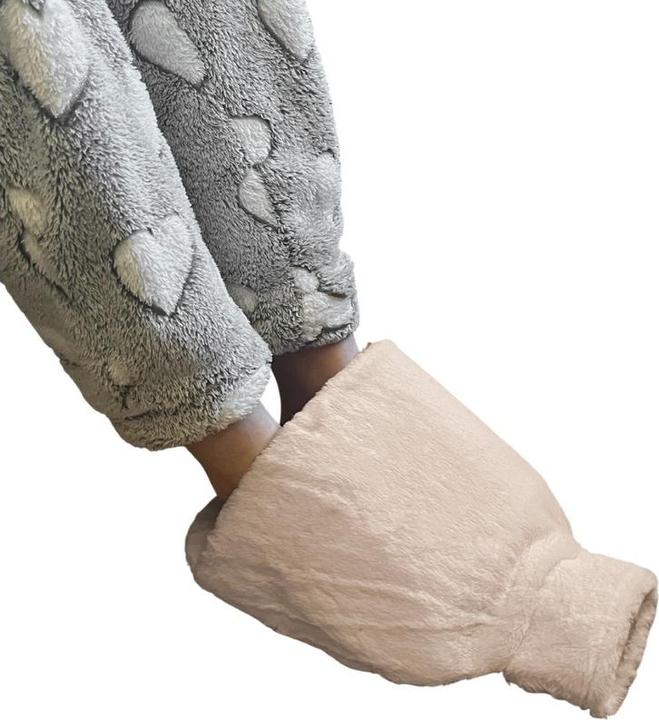 Actual product image Ribbon Luxury Faux Fur Foot Hot Water Bottle (2 l, Bed flask with cover)