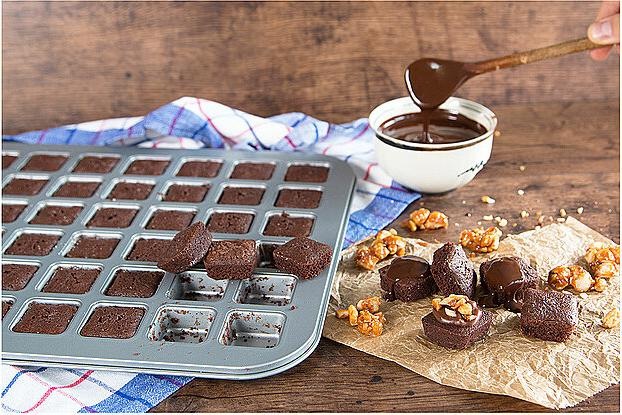 Produktbild Städter Brownie-Konfekt antihaft Backform