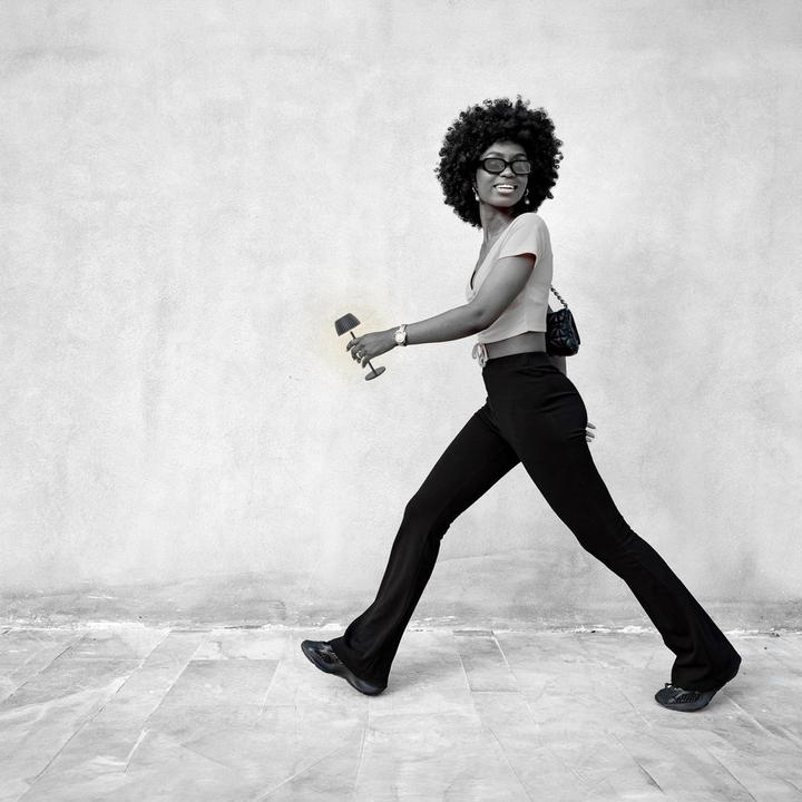 Produktbild Briloner Brilo unplugged RIFFLE Akku Nano Tischleuchte mit Lichtkante - Anthrazit (130 lm)