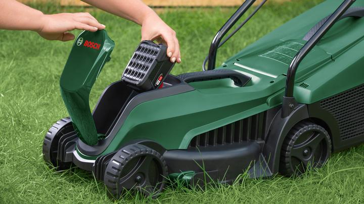 Actual product image Bosch Home & Garden EasyMower 18V-32-200 (Rechargeable battery operated)