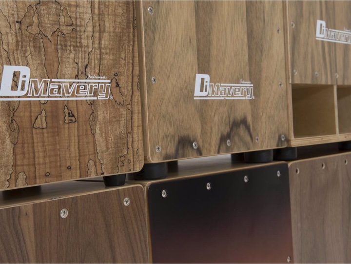 Actual product image Dimavery CJ-550 Bass Cajon, Walnut (Cajon)