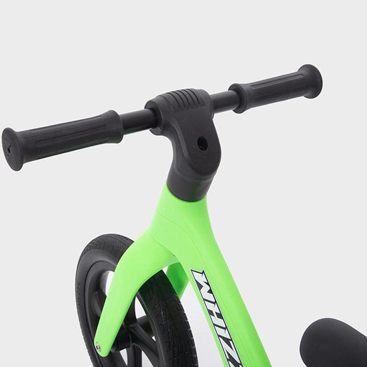 Produktbild TickiT WHIZZ - Leichtes Kinder-Laufrad - Leicht, Robust & höhenverstellbar (Grün)