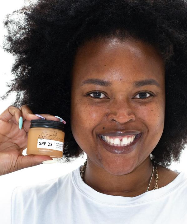 Actual product image UpCircle SPF 25 with Raspberry Seed Oil (Suntan cream, SPF 25, 60 ml, 60 g)