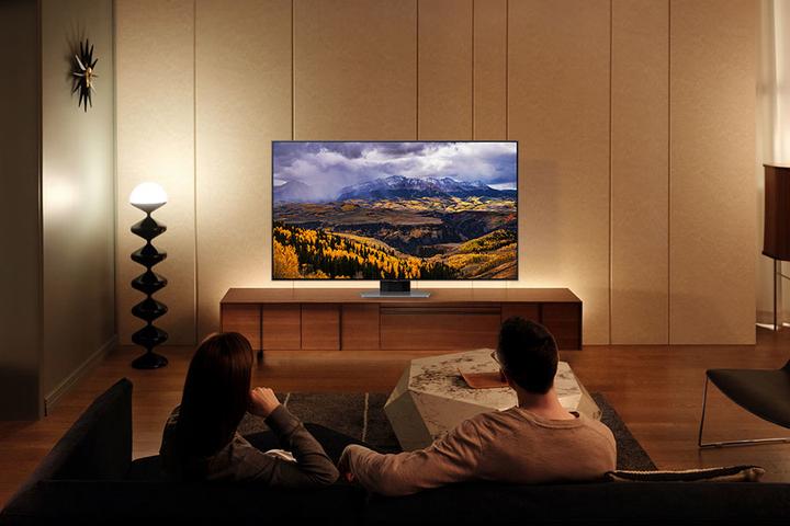 Actual product image Samsung 75Q80C QLED Smart TV (75 inch / 189 cm, UHD 4K, 100Hz, HDR10+, Simple Chamfer, Tizen) (75", Q80C, QLED, 4K)