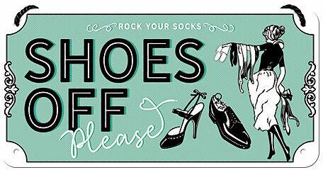 Nostalgic-Art Merchandising Hängeschild. Shoes Off (10 x 20 cm)