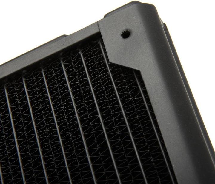 Immagine prodotto Hardware Labs Black Ice Nemesis 240GTS (120 mm)