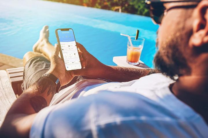 Actual product image Fibaro Home Center 3ZWave Plus Smart Home Hub Smart Home Management System FGHC3 EU UK Black