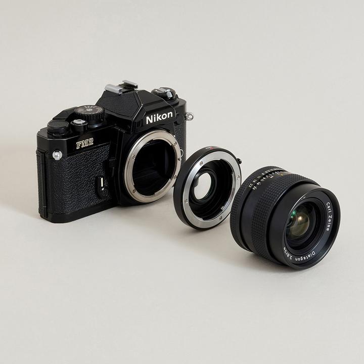Immagine prodotto Urth Adattatore per obiettivo: Compatibile con l'obiettivo Contax/Yashica (C/Y) per il corpo macchina