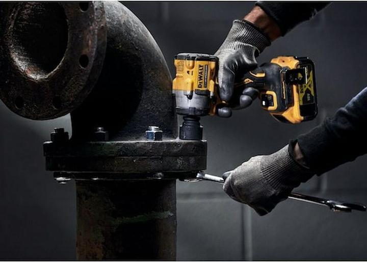 Actual product image DeWalt DCF922P2T-QW