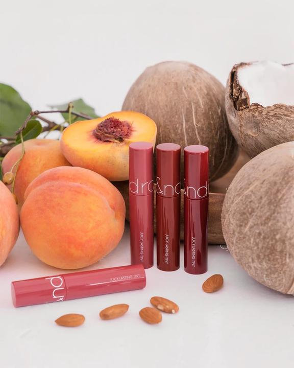 Immagine prodotto Catrice ROMAND Juicy Lasting Tint Colori di frutta matura 19 Almond Rose (19 Rosa mandorla)