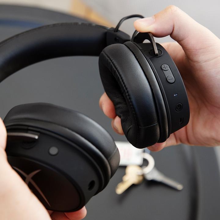 Actual product image HyperX Cloud MIX (Wireless)