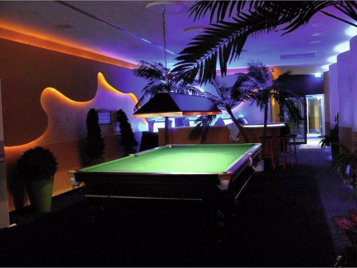 Produktbild Eurolite RUBBERLIGHT LED RL1-230V gelb 44m (Gelb, 4400 cm, Outdoor, Indoor)