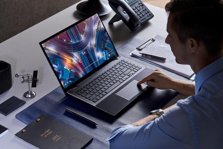 Produktbild ASUS ZenBook Flip 15 (15.60", Intel Core i7-1165G7, 16 GB, 1032 GB, CH)