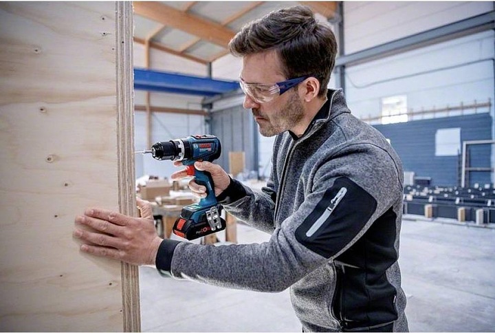Actual product image Bosch Professional GSB 18V-90 C cordless impact drill (2x4.0Ah, GAL 18V-40, L) (Rechargeable battery operated)