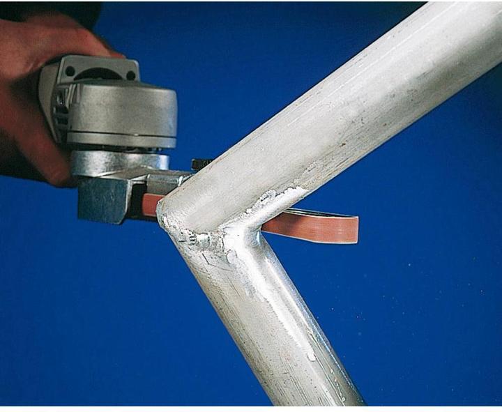 Immagine prodotto Pferd Nastro abrasivo BA 12/610 J A 80 grit num (L x W) 610 mm 12 100 pezzi. (80)