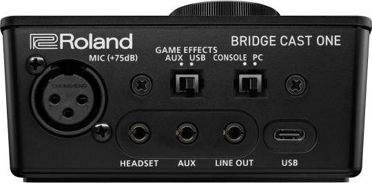 Produktbild Roland Streaming Mixer Bridge Cast One mit XLR-Kabel