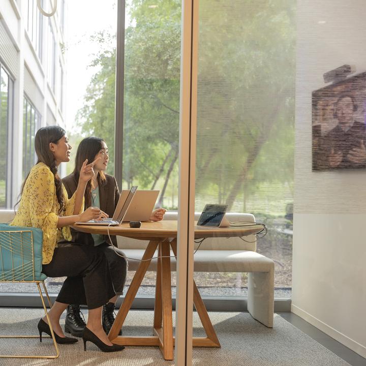 Produktbild Poly Studio R30 USB Video Bar