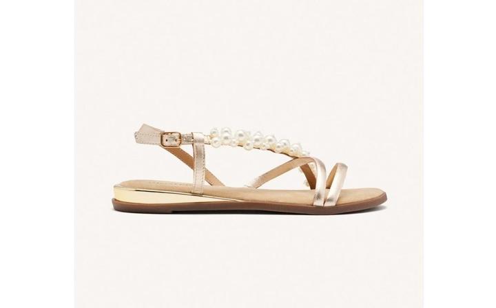 Actual product image Gioseppo Templeton Flat Sandal (36)