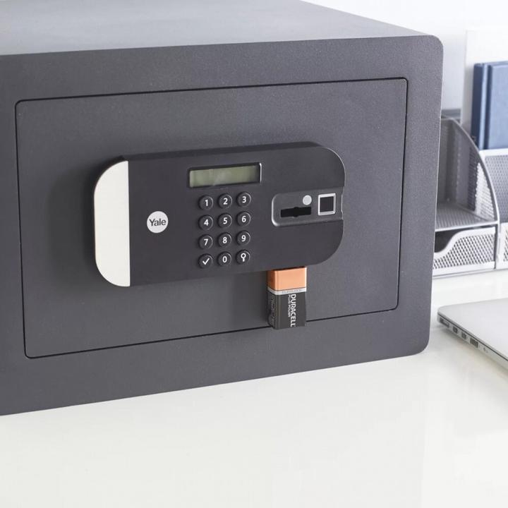 Actual product image Yale Professional (49.80 l)