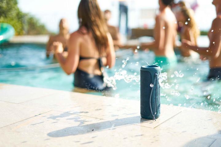 Actual product image Vieta Pro Vieta Dance Bluetooth Speaker - blue (12 h, Rechargeable battery operated)