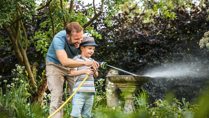 Image du produit Bosch Home & Garden GardenPump 18V-2000 (Pompe à baril de pluie)
