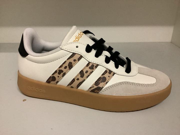 Actual product image Adidas Barreda (40)