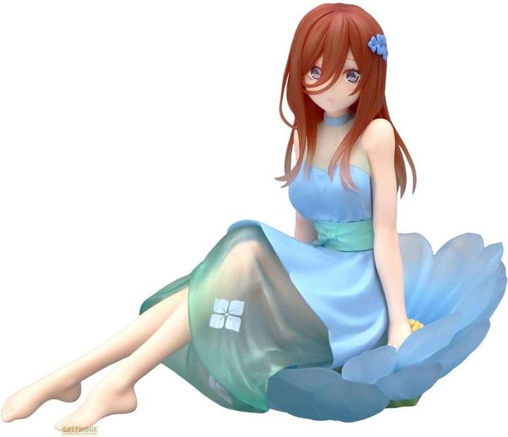 Actual product image Furyu The Quintessential Quintuplets Specials Bloo-me! PVC Statue Nakano Miku 11 cm